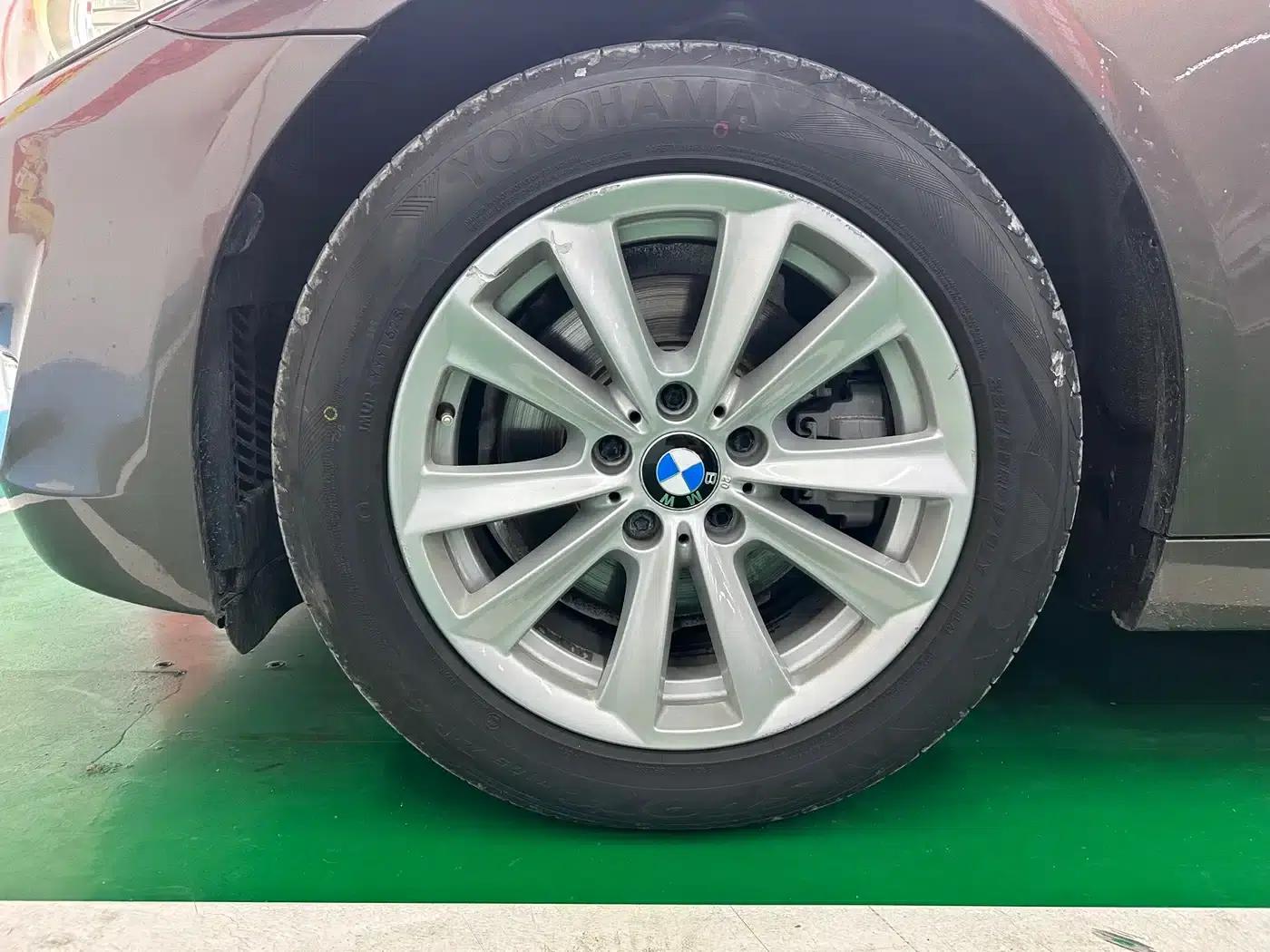 BMW 5 Series 2013 525Li Luxury — миниатюра 29