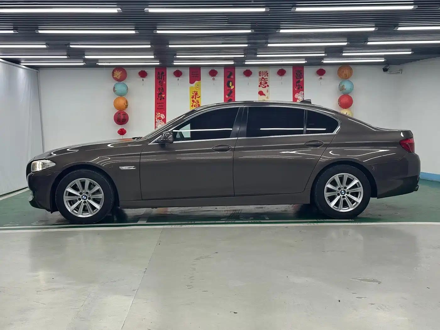 BMW 5 Series 2013 525Li Luxury — миниатюра 4