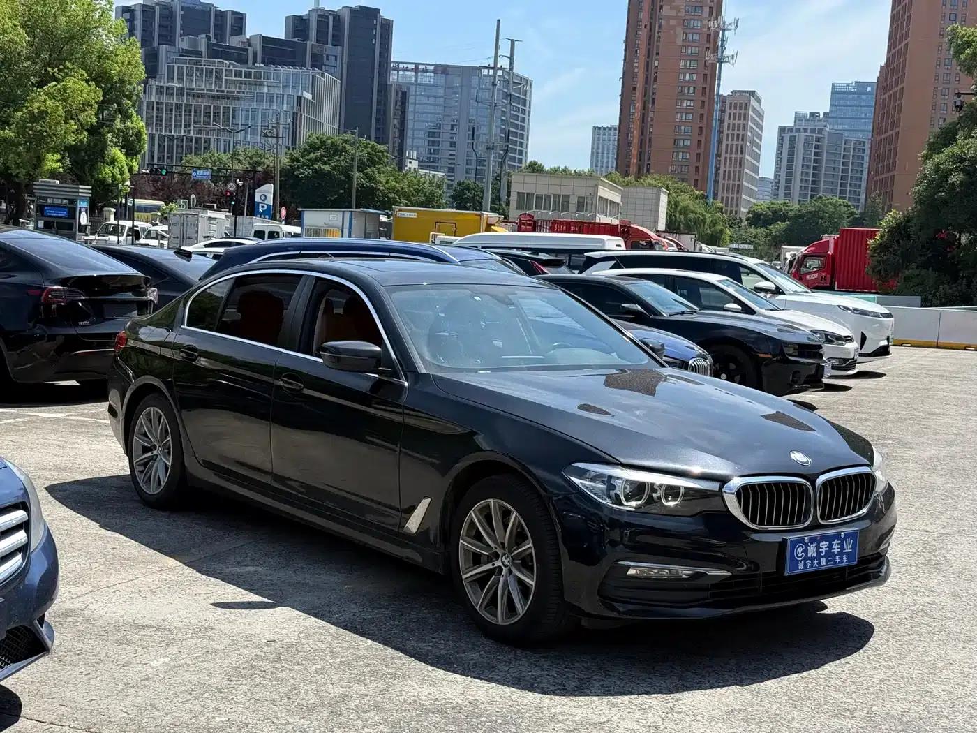 BMW 5 Series 2017 528Li Leading Edition — миниатюра 3
