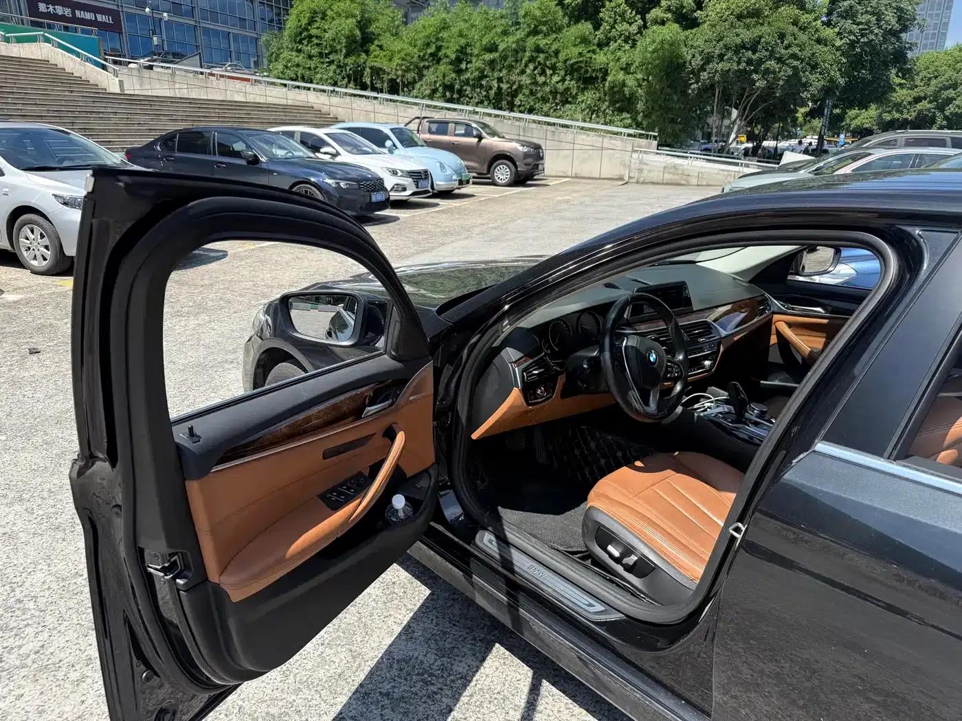 BMW 5 Series 2017 528Li Leading Edition — миниатюра 4