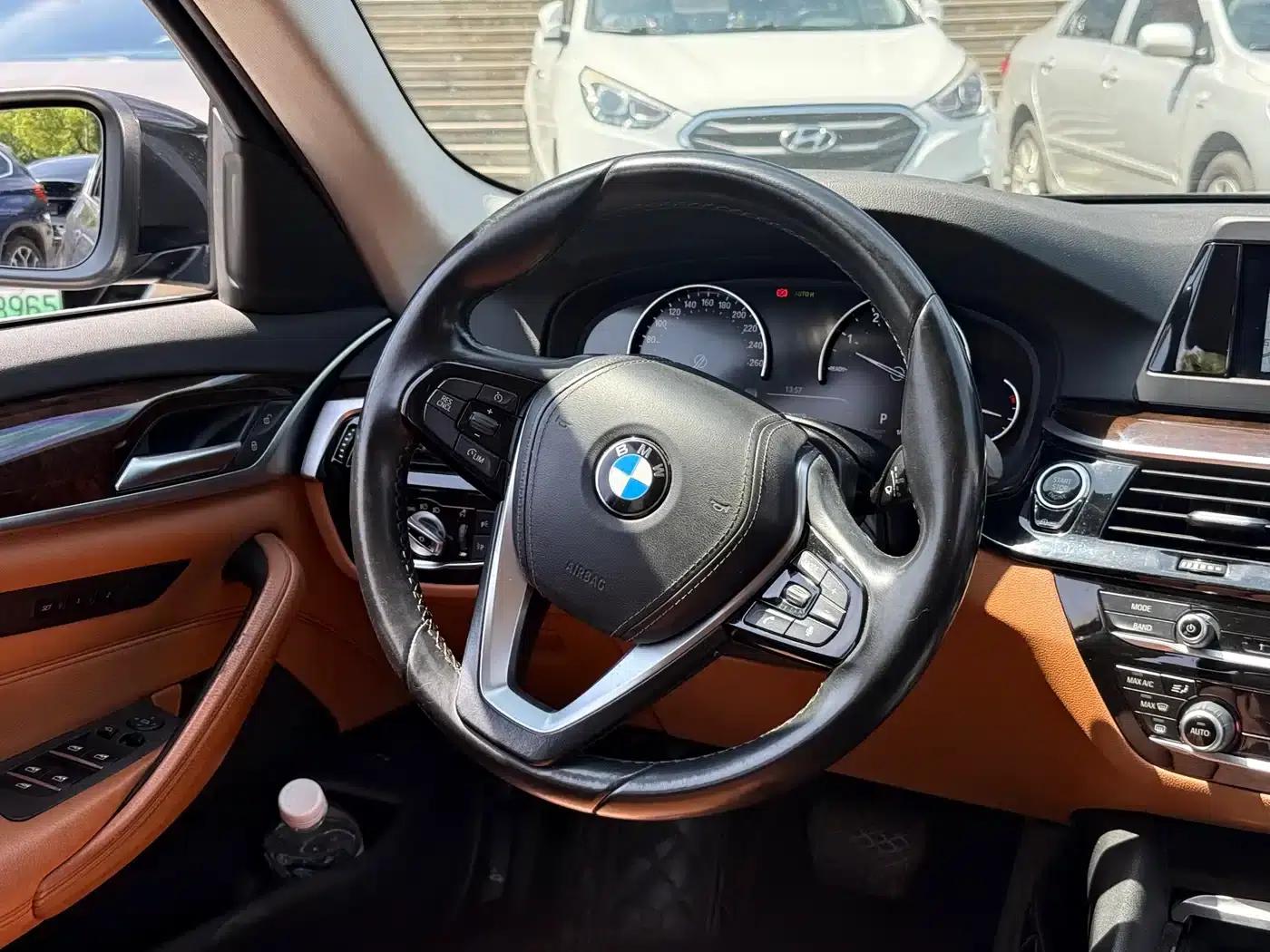 BMW 5 Series 2017 528Li Leading Edition — миниатюра 6
