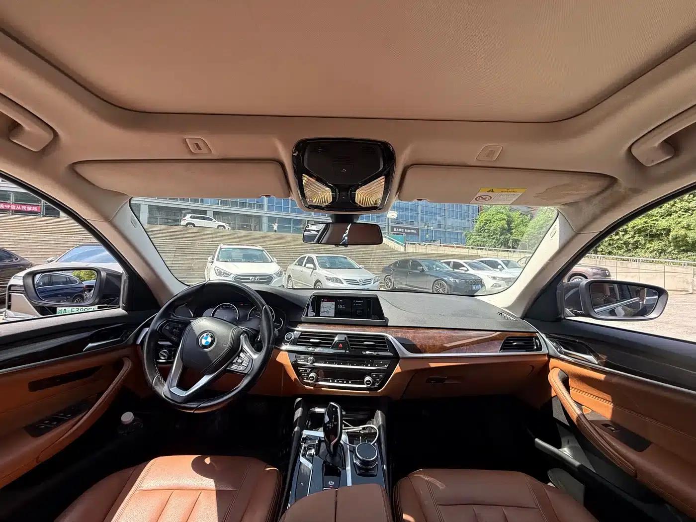 BMW 5 Series 2017 528Li Leading Edition — миниатюра 10