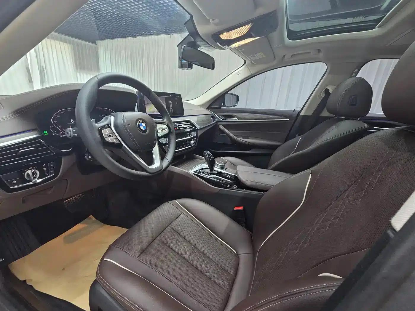 BMW 5 Series 2022 Facelift 530Li Leading Luxury Package — миниатюра 9