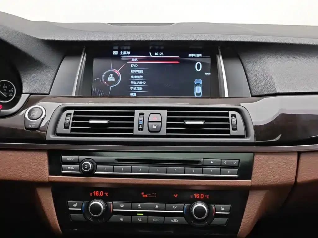 BMW 5 Series 2017 525Li Leading Edition — миниатюра 12