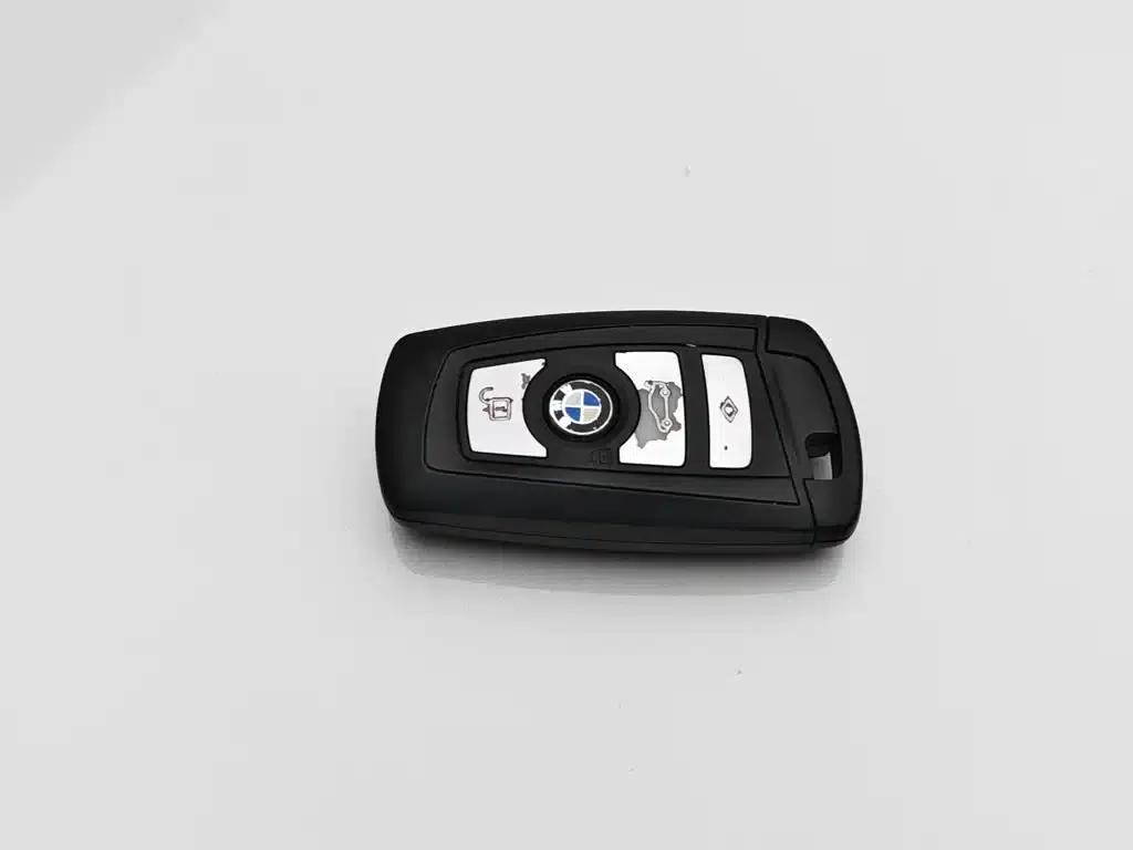 BMW 5 Series 2017 525Li Leading Edition — миниатюра 19