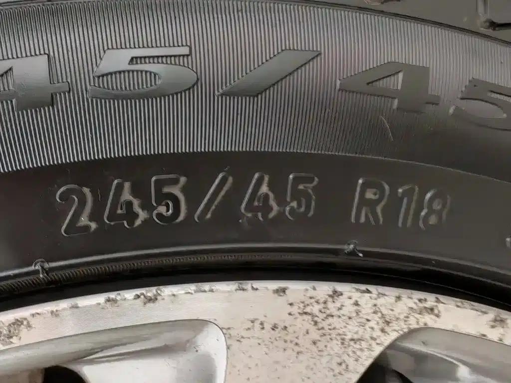 BMW 5 Series 2017 525Li Leading Edition — миниатюра 24