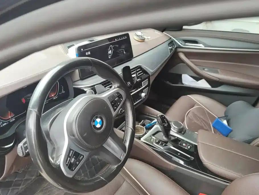 2022 BMW 5 Series Facelift 530Li Leading Edition M Sport Package — миниатюра 13
