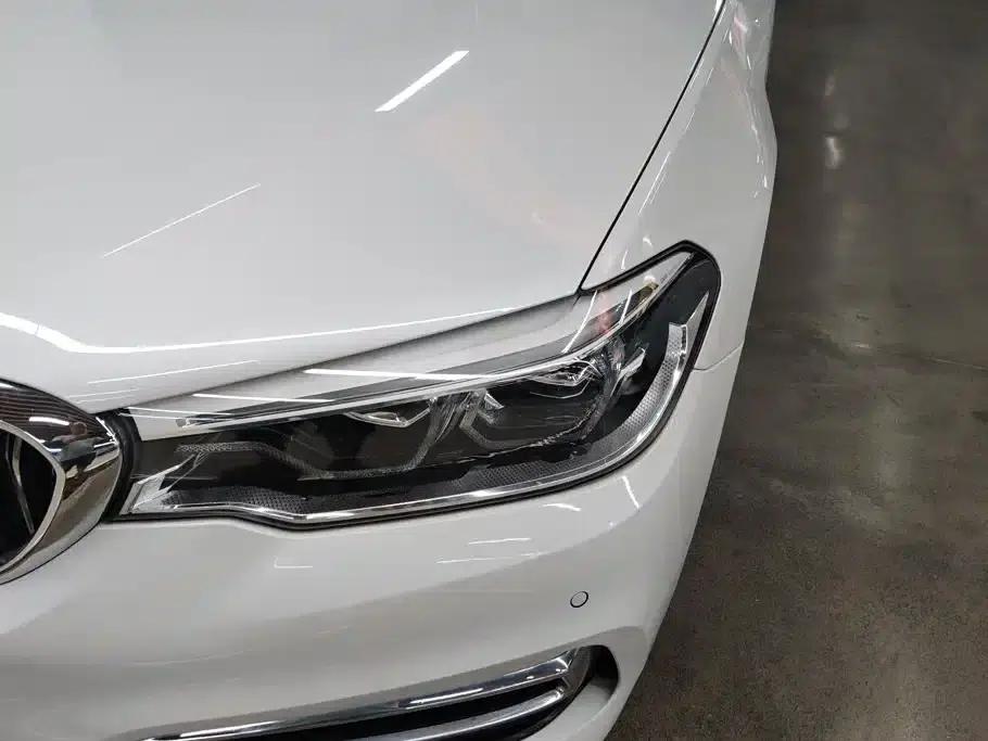 2020 BMW 5 Series 530Li Leading Edition M Sport Package — миниатюра 5