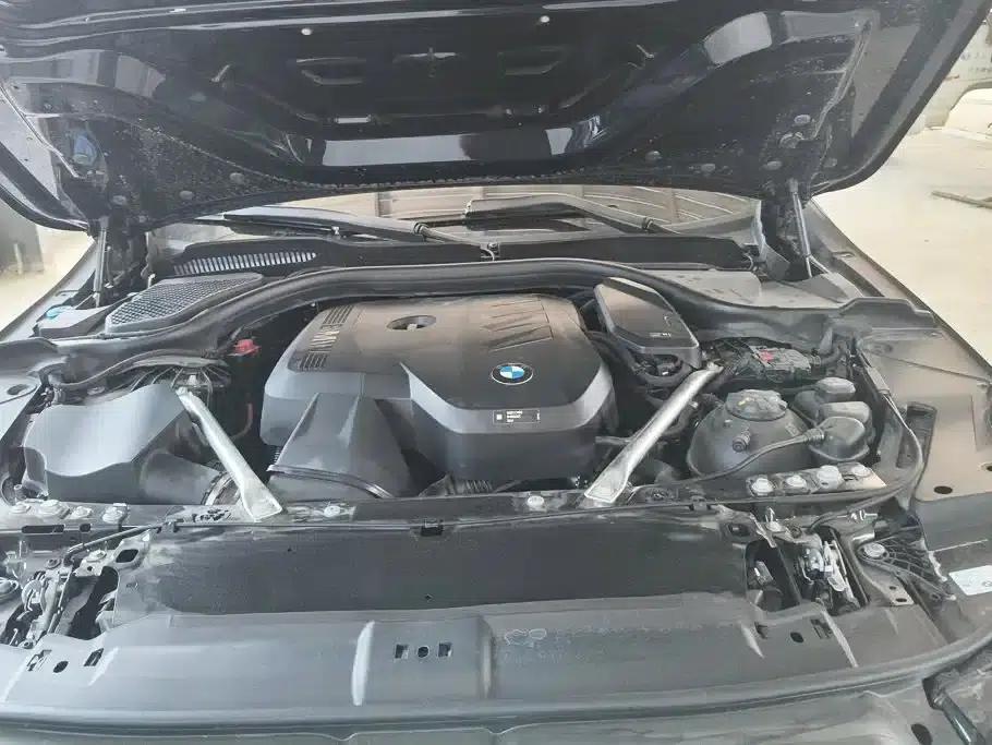2025 BMW 5 Series 530Li Leading Edition M Sport Package — миниатюра 10