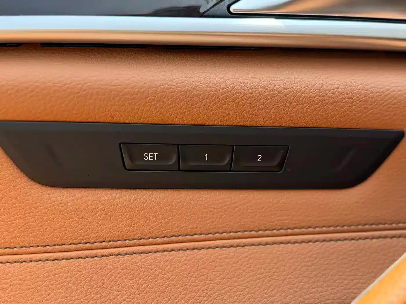 BMW 5 Series 2018 528Li Launch Special Edition — миниатюра 14
