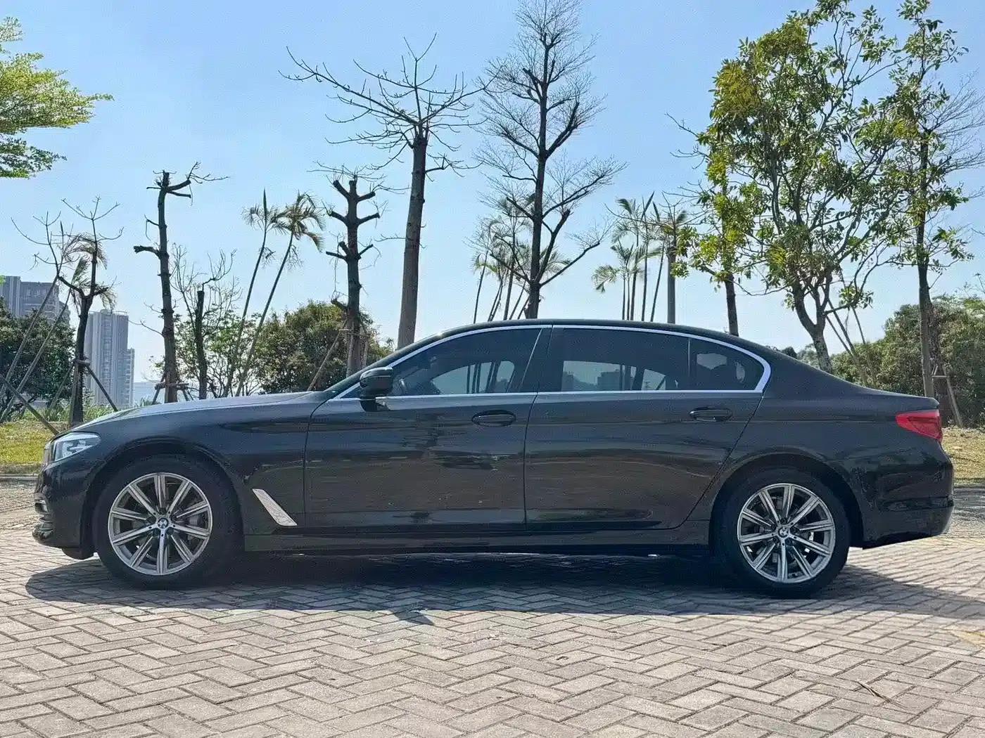 BMW 5 Series 2018 528Li Launch Special Edition — миниатюра 7