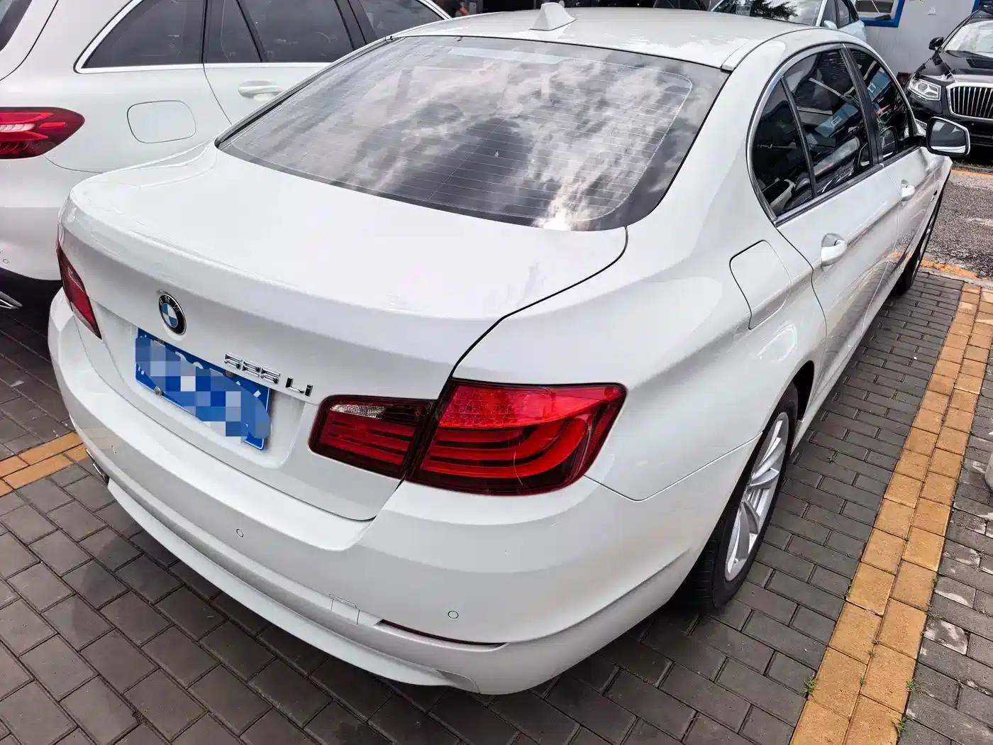 BMW 5 Series 2013 525Li Leading Edition — миниатюра 4