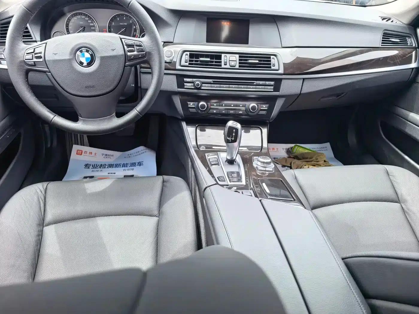 BMW 5 Series 2013 525Li Leading Edition — миниатюра 9