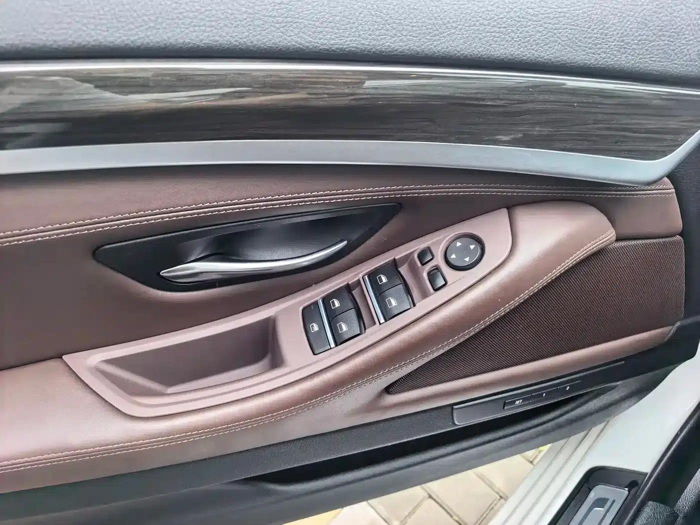 2017 BMW 5 Series 525Li Luxury Design Package — миниатюра 13