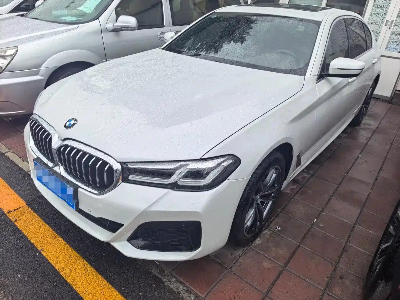 2022 BMW 5 Series Facelift 525Li M Sport Package — миниатюра 1
