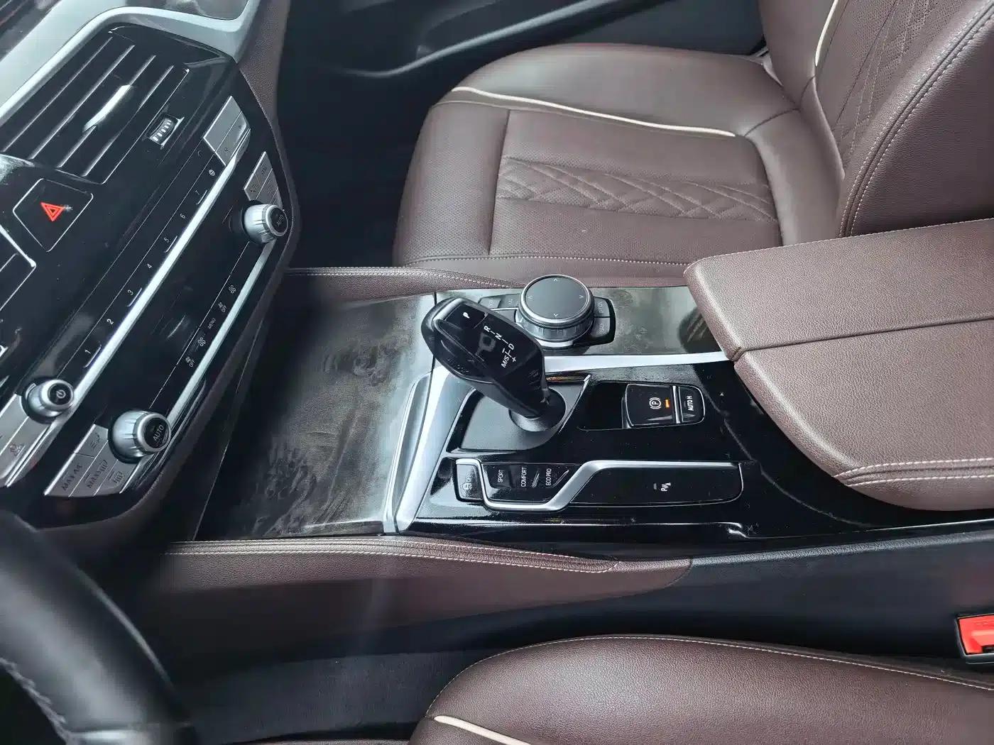2022 BMW 5 Series Facelift 525Li M Sport Package — миниатюра 12