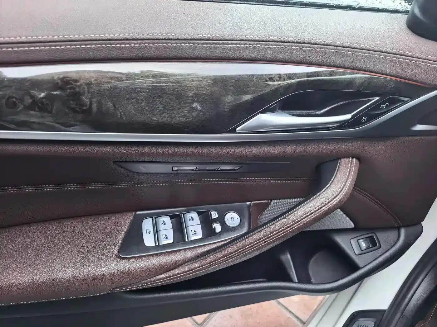 2022 BMW 5 Series Facelift 525Li M Sport Package — миниатюра 13