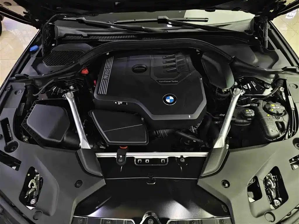 2023 BMW 5 Series 530Li Leading Edition M Sport Package — миниатюра 16