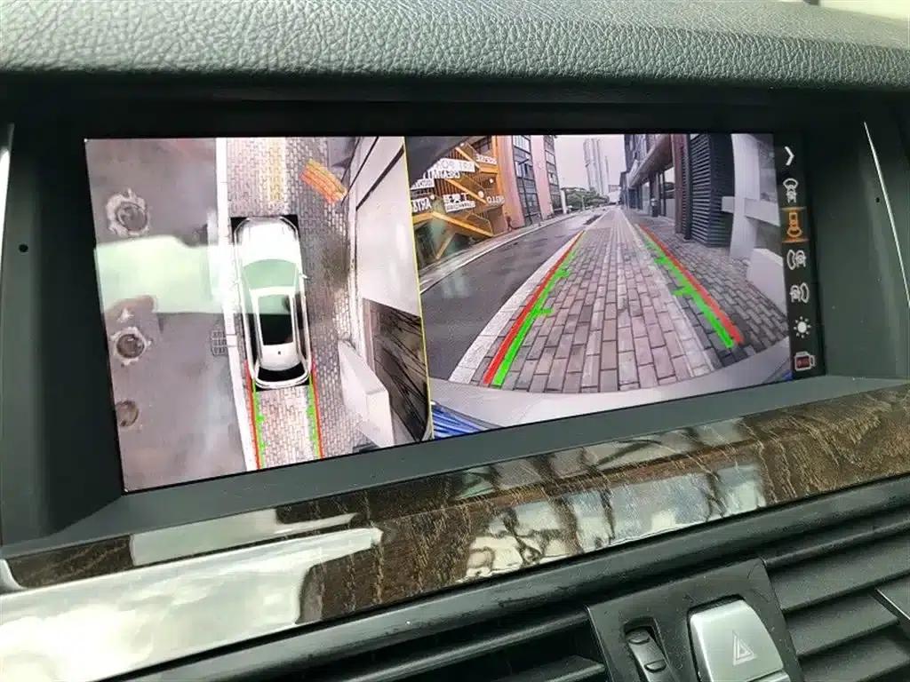 BMW 5 Series 2013 525Li Leading Edition — миниатюра 11