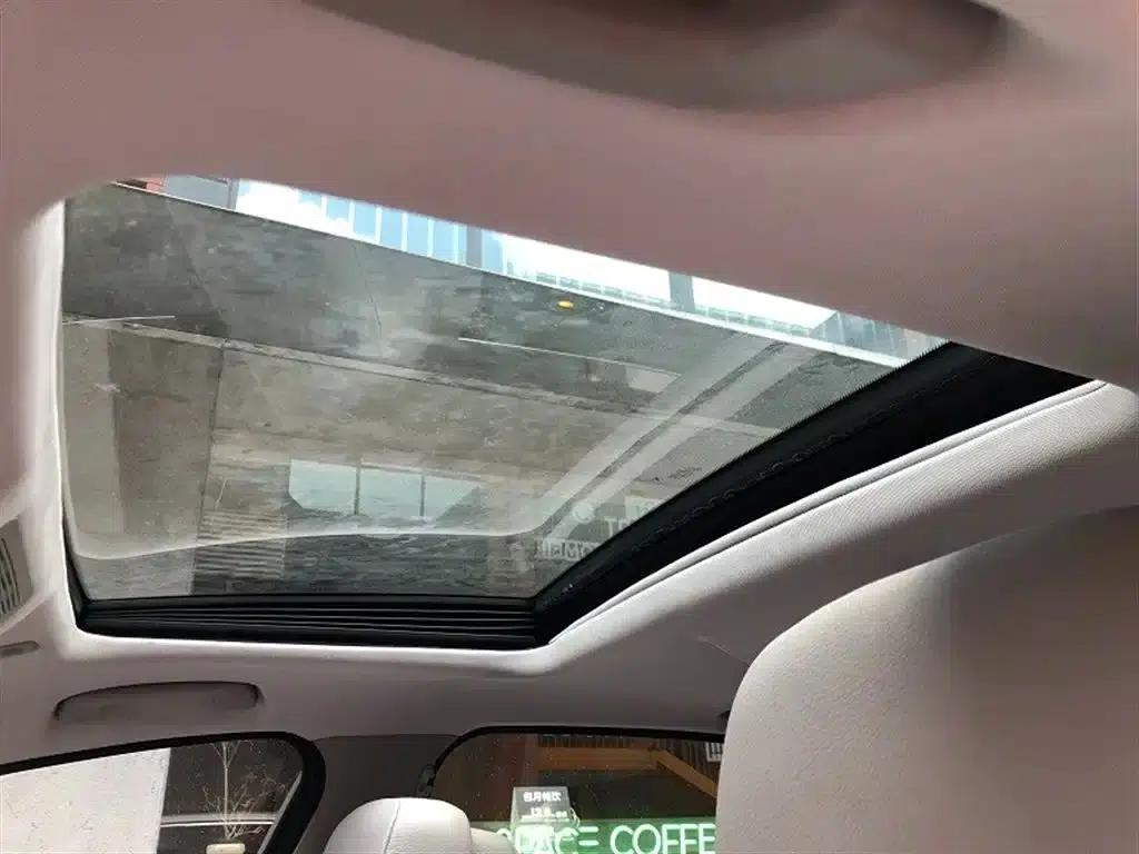 BMW 5 Series 2013 525Li Leading Edition — миниатюра 10