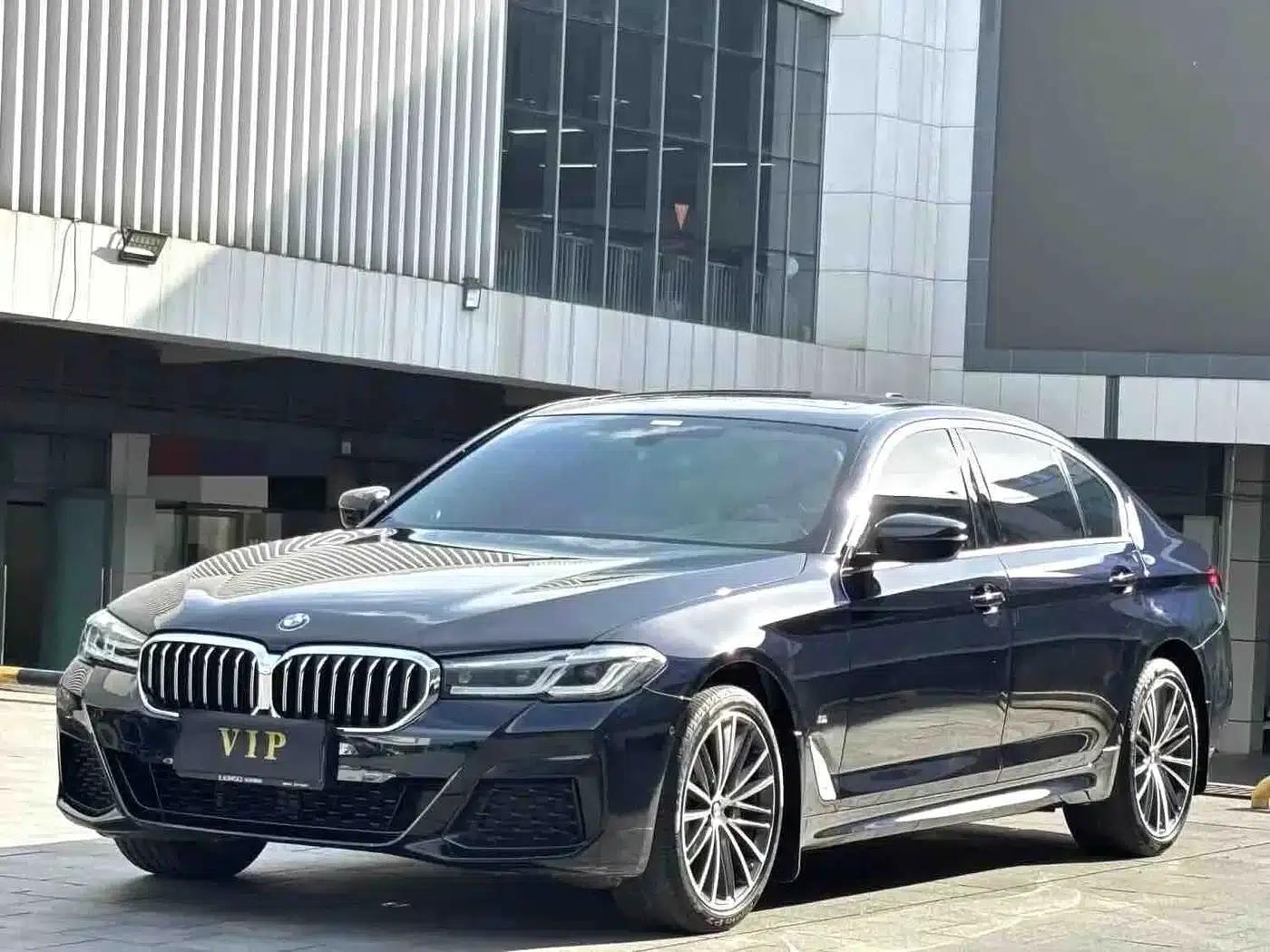 2022 BMW 5 Series 530Li Leading Edition M Sport Package — миниатюра 1