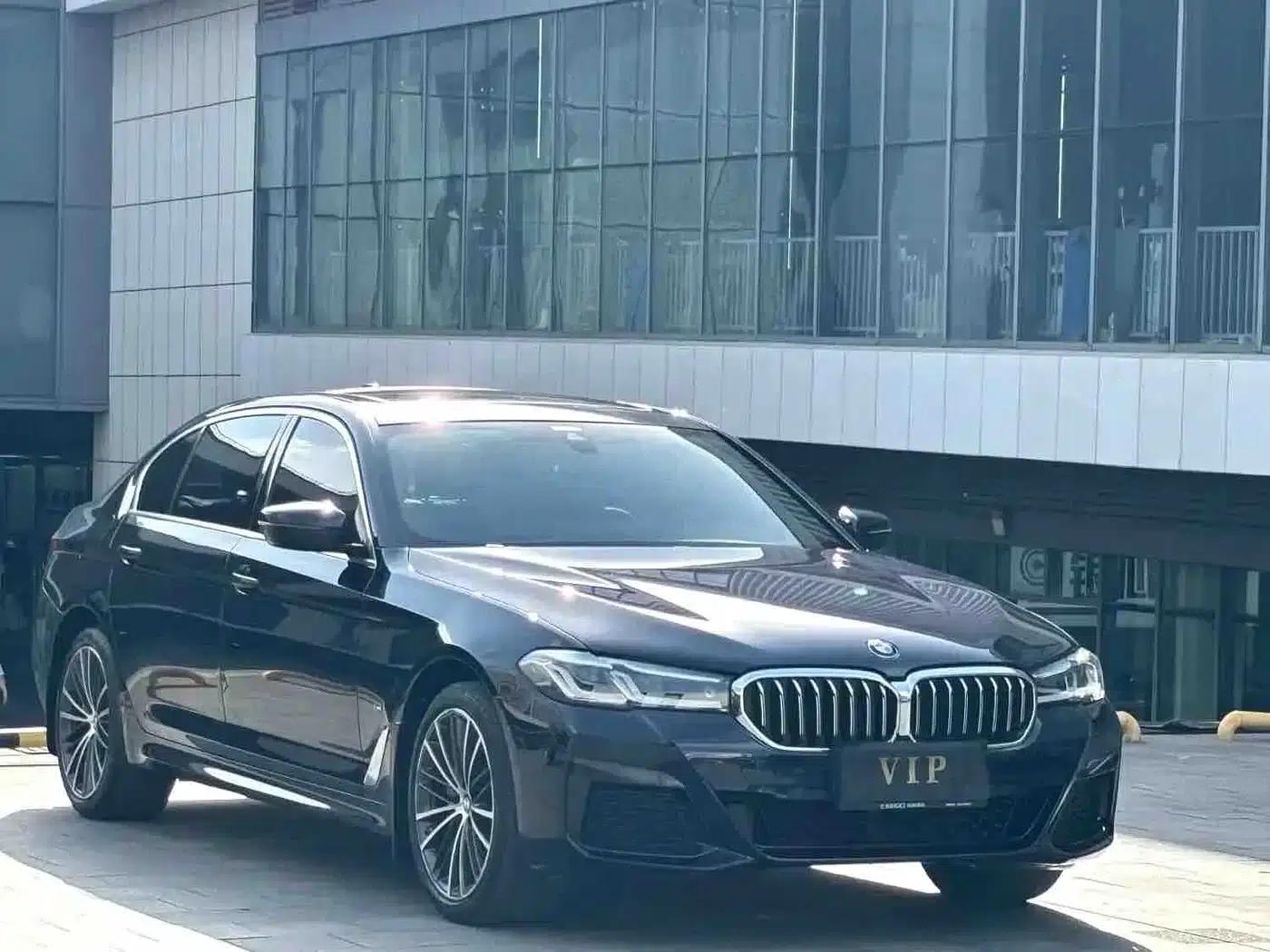 2022 BMW 5 Series 530Li Leading Edition M Sport Package — миниатюра 3