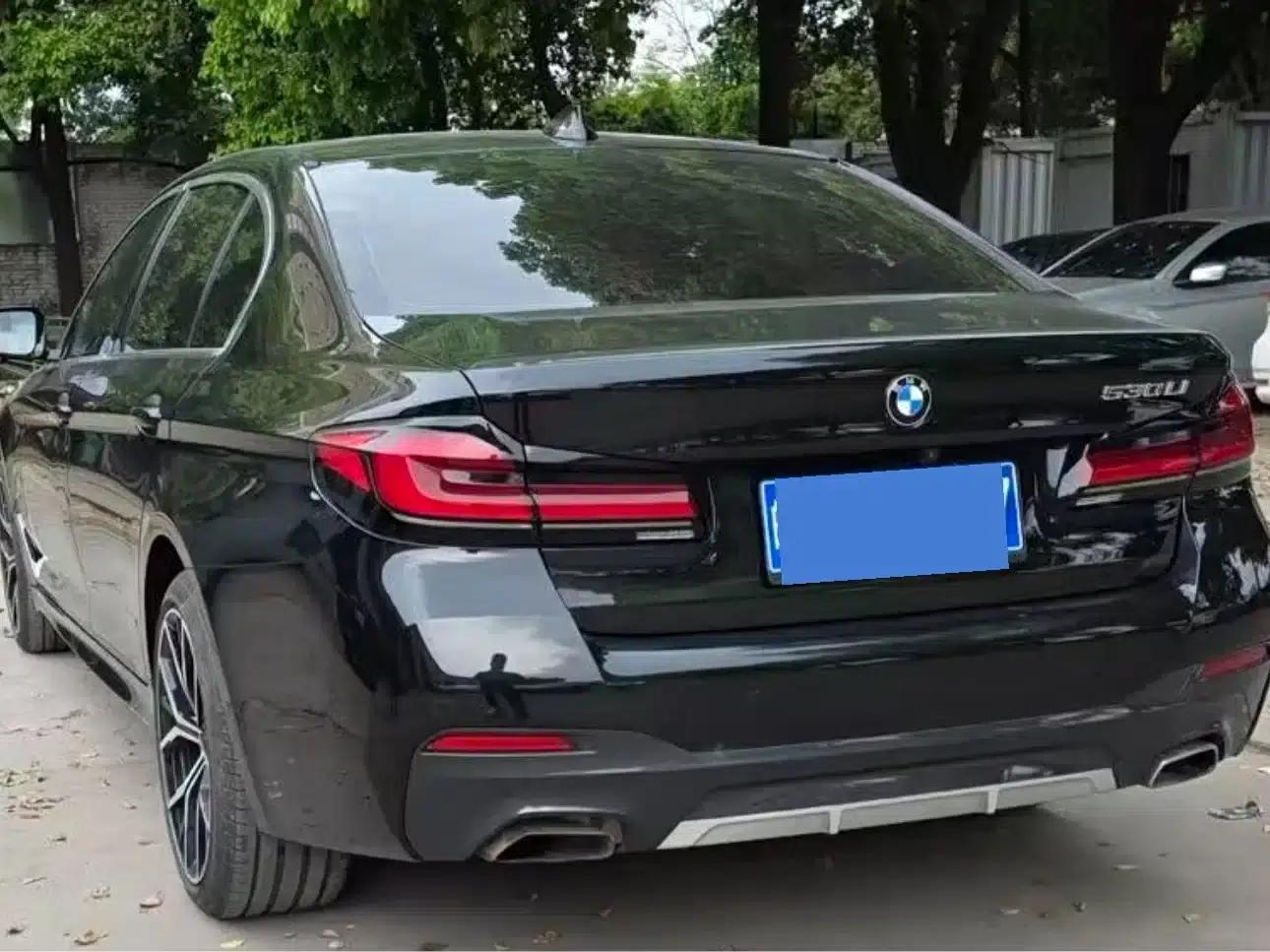 2023 BMW 5 Series 530Li Leading Edition M Sport Package — миниатюра 3