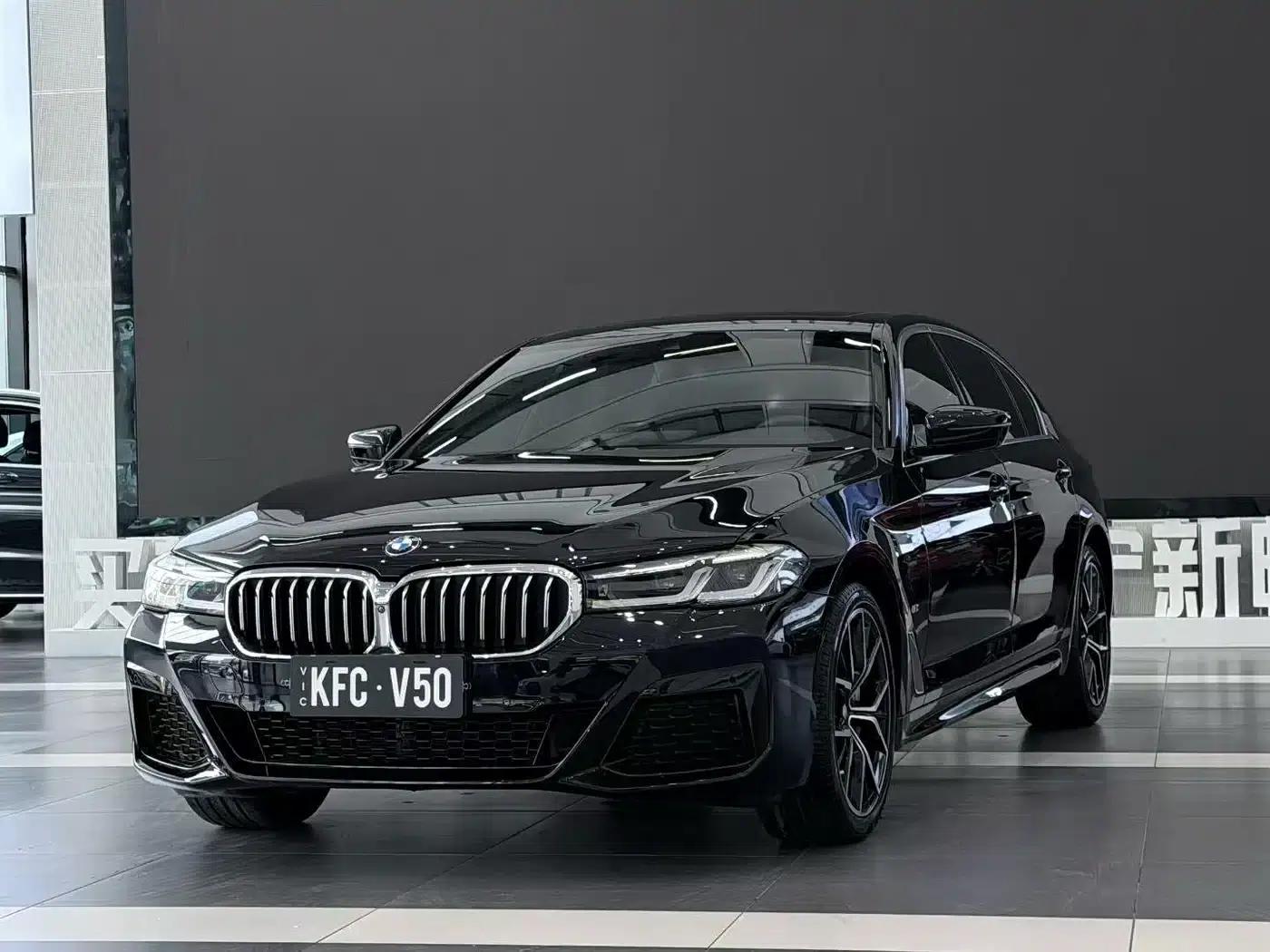 2021 BMW 5 Series 530Li Luxury M Sport Package — миниатюра 1