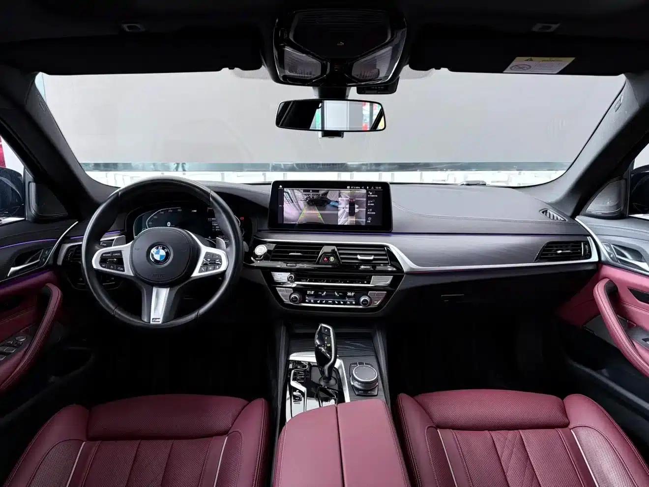 2021 BMW 5 Series 530Li Luxury M Sport Package — миниатюра 11
