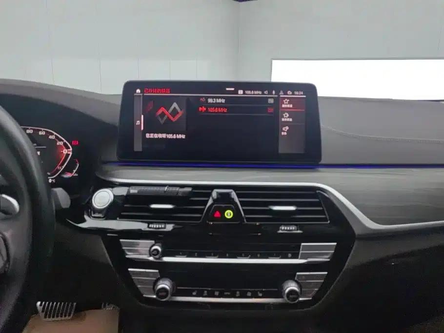 2023 BMW 5 Series 530Li Leading Luxury Package — миниатюра 13