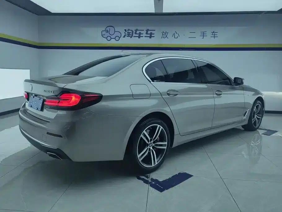 2023 BMW 5 Series 530Li Leading Luxury Package — миниатюра 3