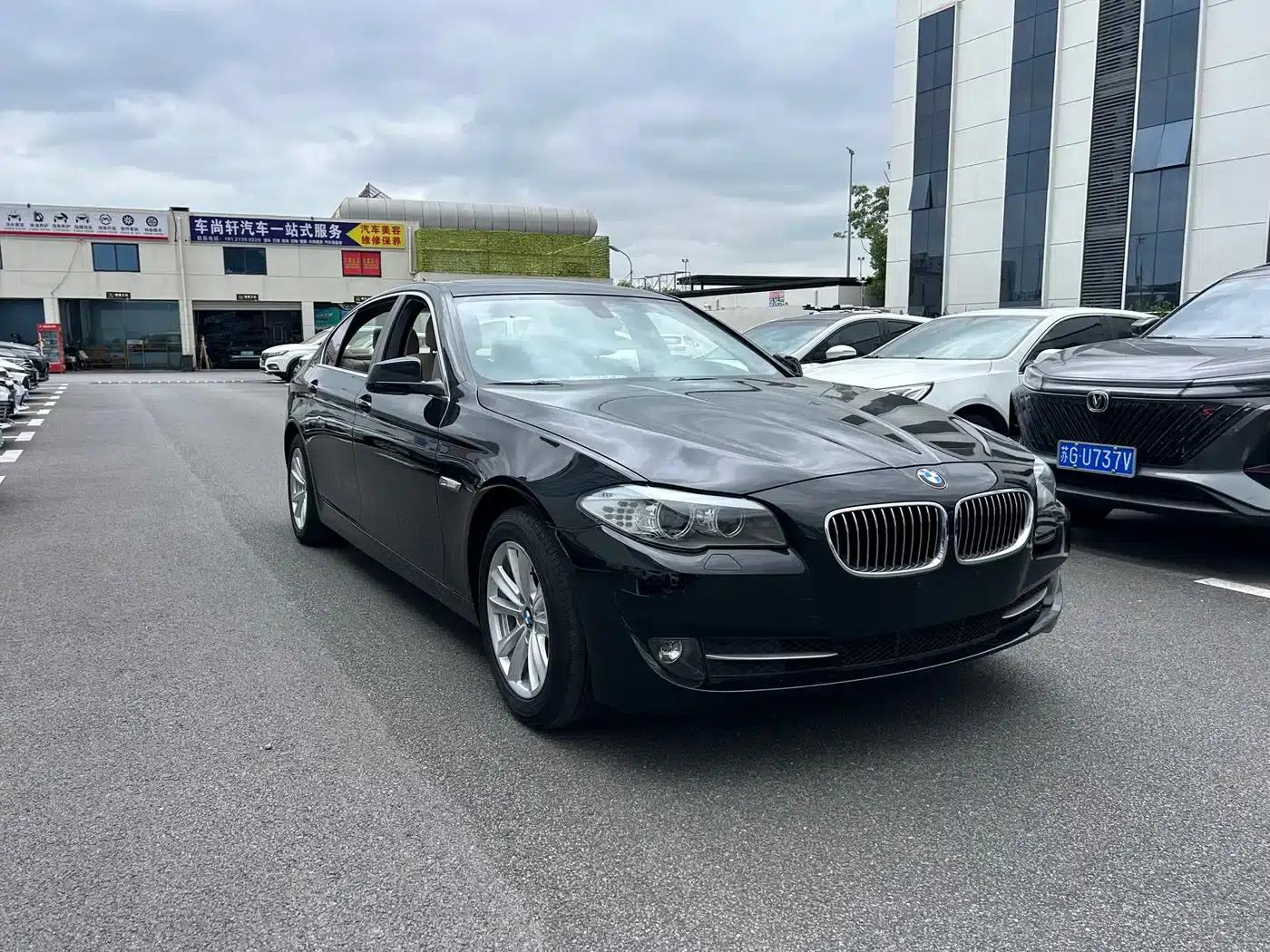 BMW 5 Series 2013 525Li Leading Edition — миниатюра 2