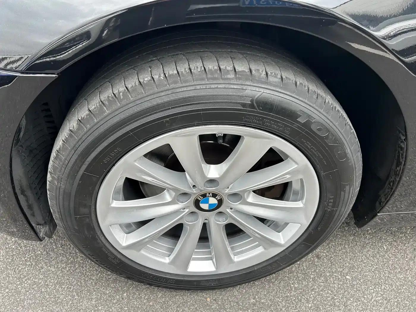 BMW 5 Series 2013 525Li Leading Edition — миниатюра 13