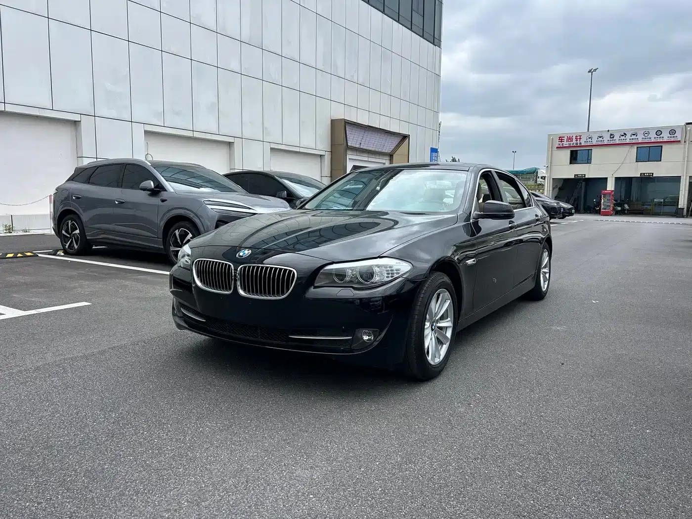 BMW 5 Series 2013 525Li Leading Edition — миниатюра 3