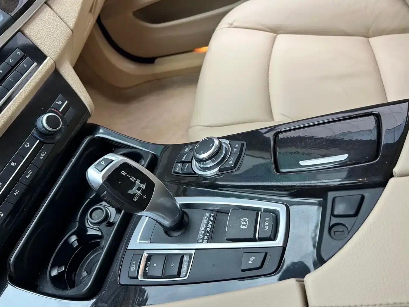 BMW 5 Series 2013 525Li Leading Edition — миниатюра 7