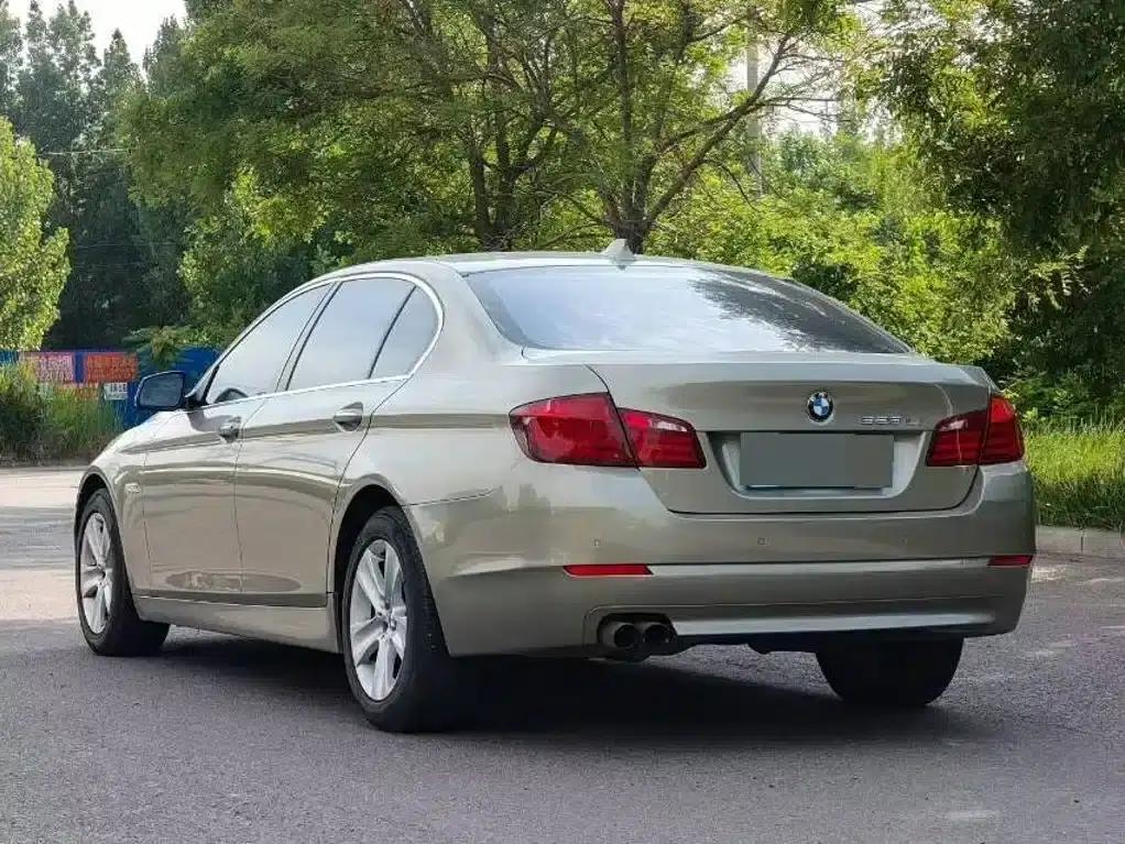 2011 BMW 5 Series 528Li Luxury — миниатюра 6