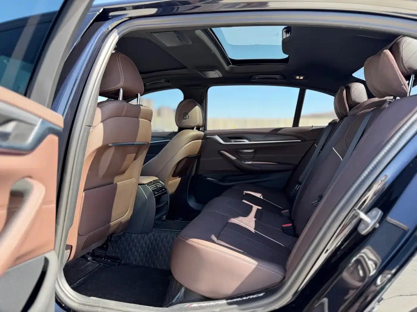 2023 BMW 5 Series 530Li Leading Luxury Package — миниатюра 5