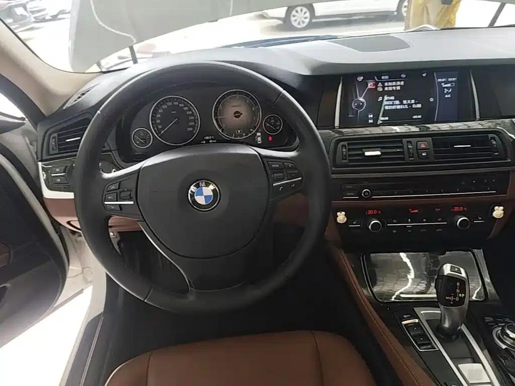 2014 BMW 5 Series 525Li Leading Edition — миниатюра 11