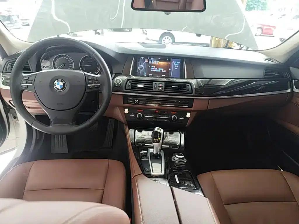 2014 BMW 5 Series 525Li Leading Edition — миниатюра 13