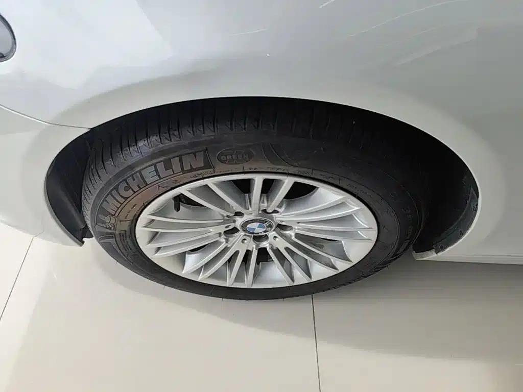 2014 BMW 5 Series 525Li Leading Edition — миниатюра 23