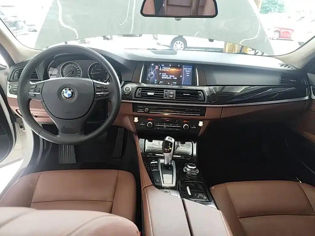 2014 BMW 5 Series 525Li Leading Edition — миниатюра 10