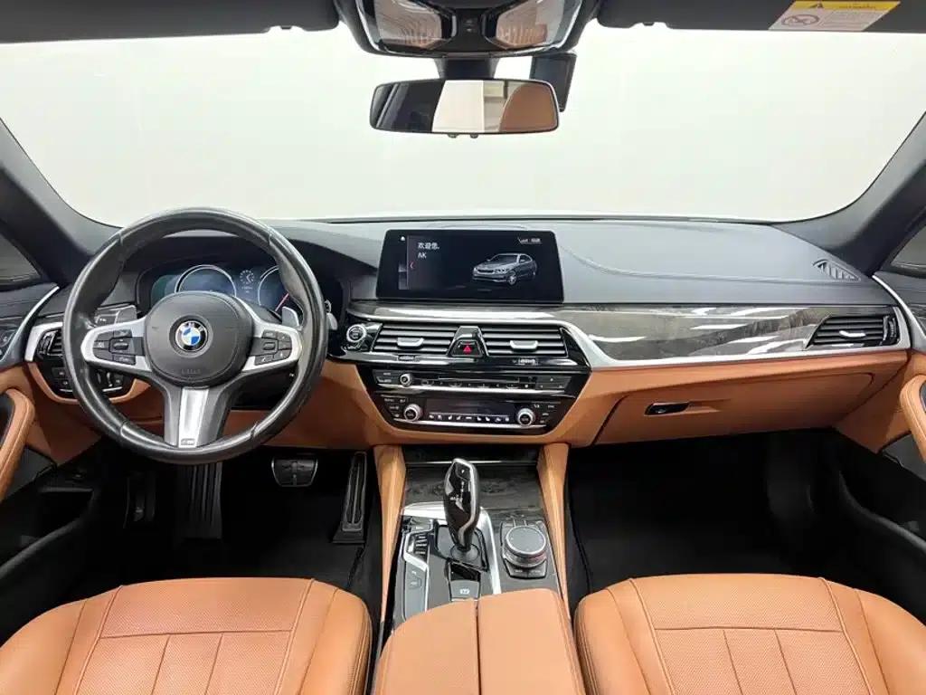 2018 BMW 5 Series 530Li Luxury M Sport Package — миниатюра 13