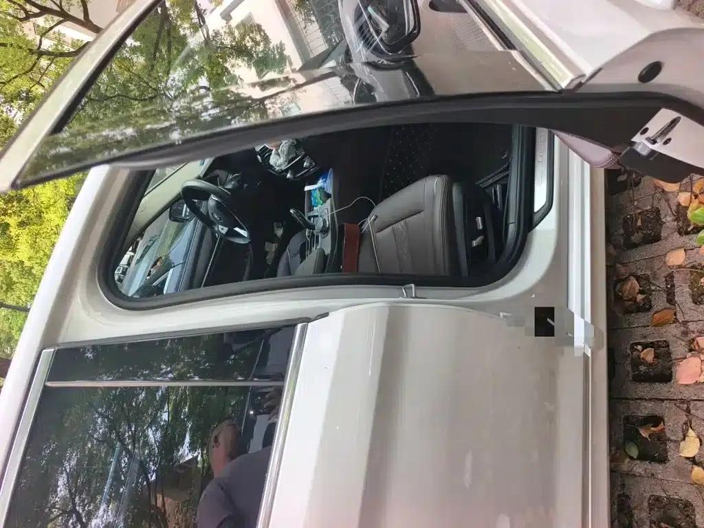 BMW 5 Series 2021 530Li Leading Luxury Package — миниатюра 20