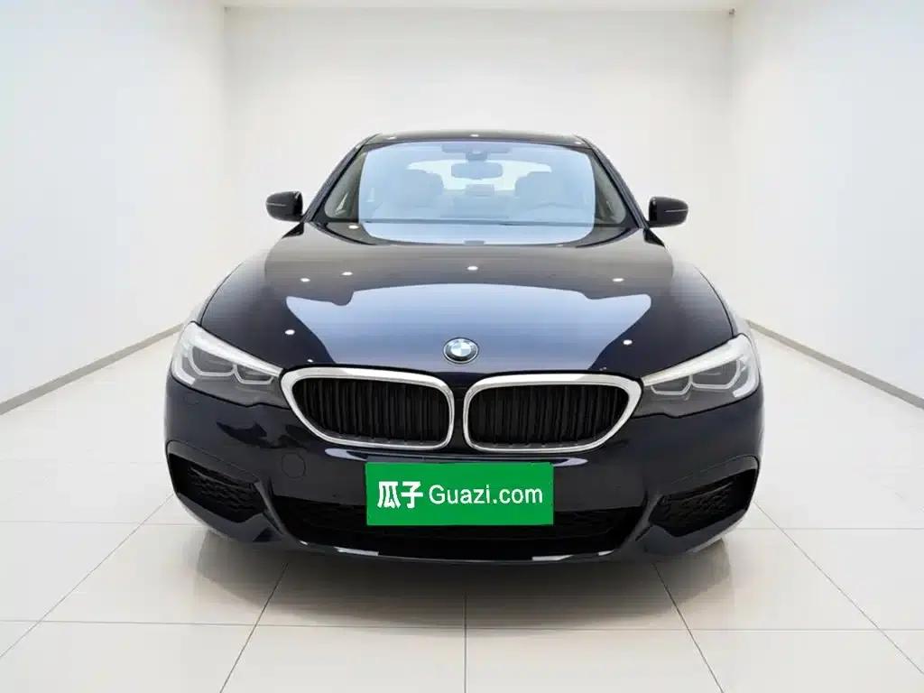 2019 BMW 5 Series 530Li Leading Edition M Sport Package — миниатюра 24