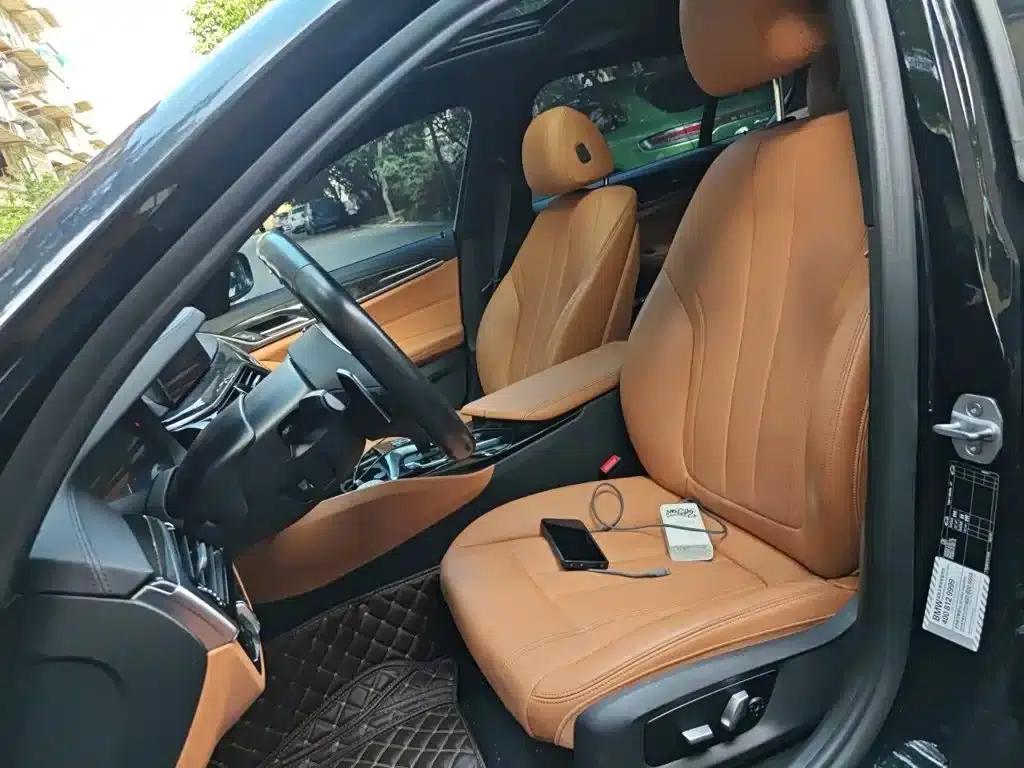 2019 BMW 5 Series 530Li Leading Edition M Sport Package — миниатюра 8