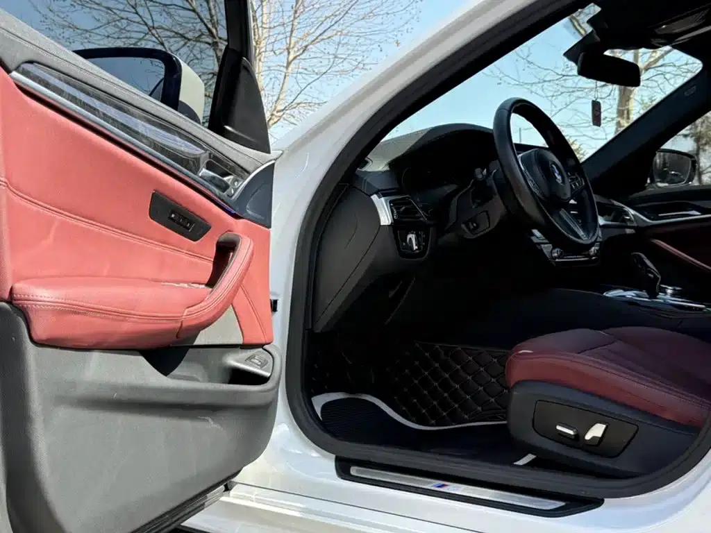 BMW 5 Series 2022 Facelift II 525Li M Sport Package — миниатюра 20