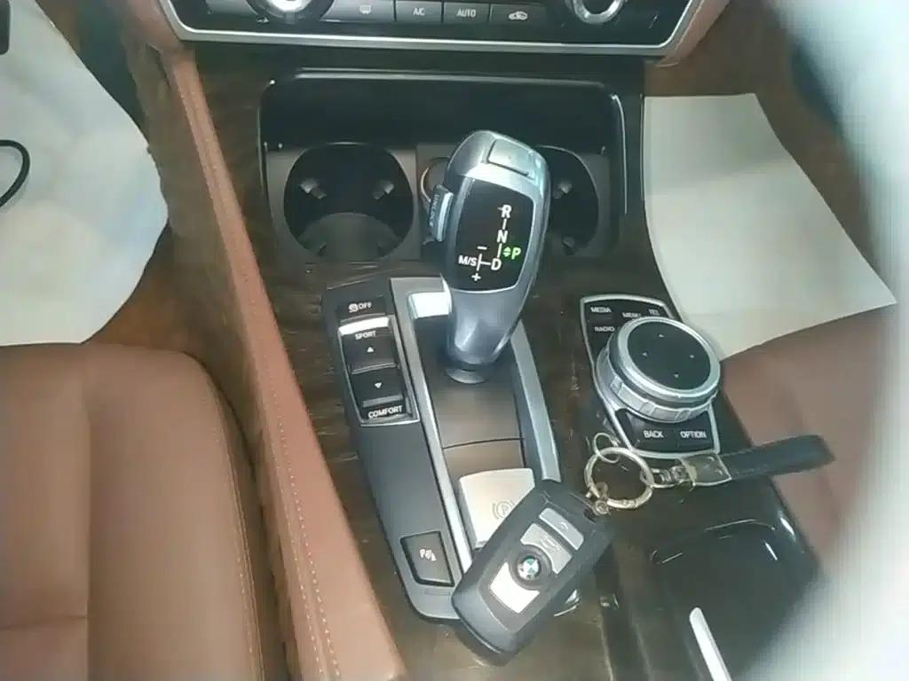 BMW 5 Series 2017 525Li Leading Edition — миниатюра 14