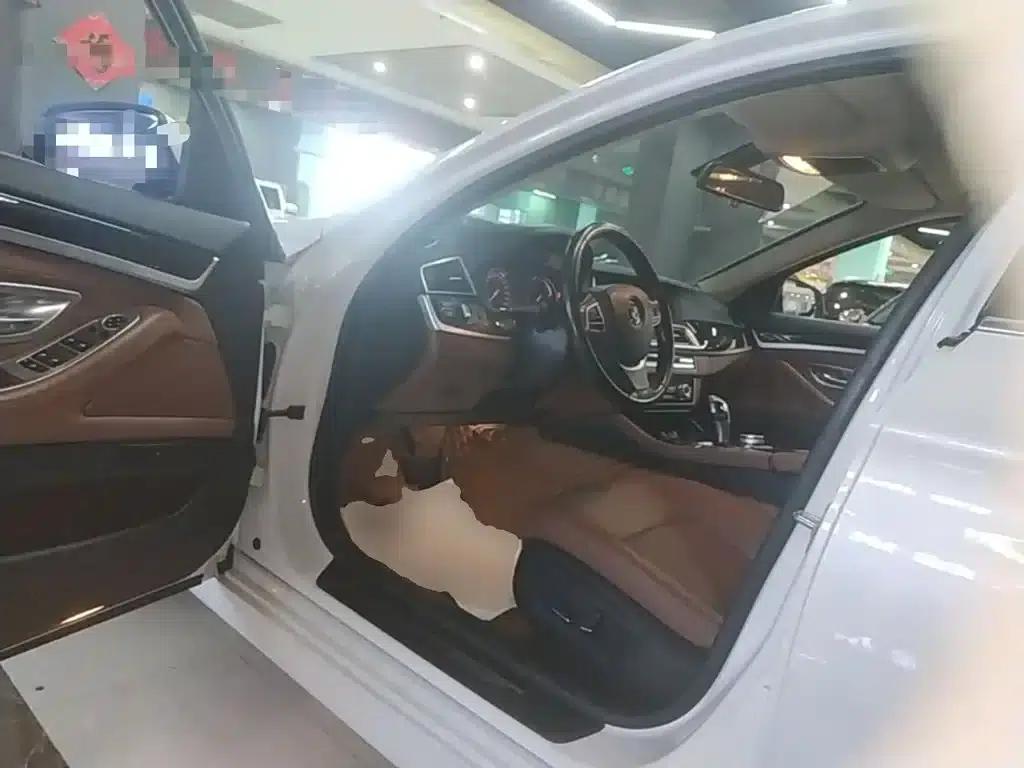 BMW 5 Series 2017 525Li Leading Edition — миниатюра 16