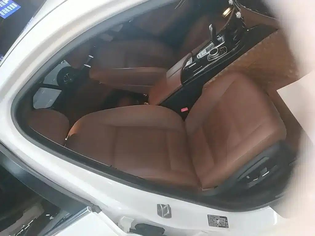 BMW 5 Series 2017 525Li Leading Edition — миниатюра 25