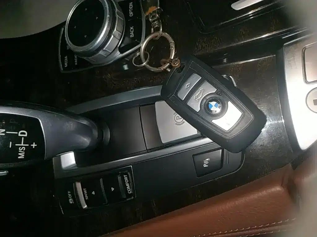 BMW 5 Series 2017 525Li Leading Edition — миниатюра 9